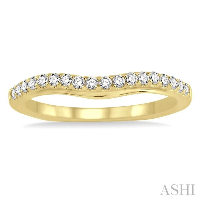 1/4 Ctw Round Cut Diamond Wedding Band in 14K Yellow Gold