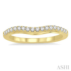 1/4 Ctw Round Cut Diamond Wedding Band in 14K Yellow Gold