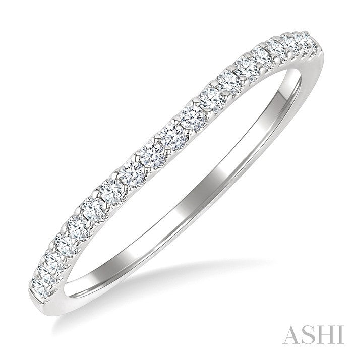 1/5 Ctw Round Cut Diamond Wedding Band in 14K White Gold