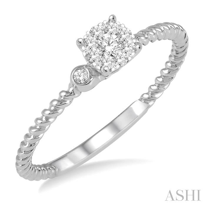 1/6 Ctw Round Shape Diamond Lovebright Ring in 14K White Gold
