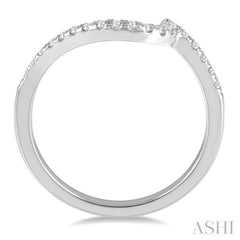 1/5 Ctw Curved Scoop Round Cut Diamond Wedding Band in 14K White Gold