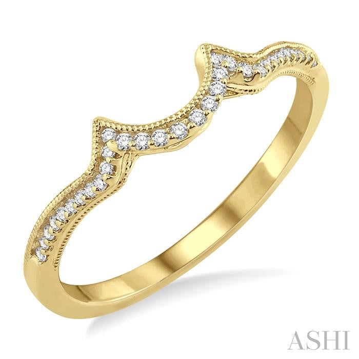 1/10 Ctw Round Cut Diamond Wedding Band in 14K Yellow Gold