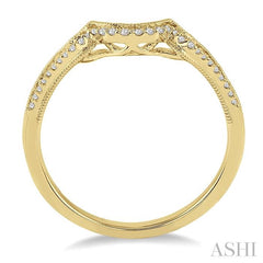 1/10 Ctw Round Cut Diamond Wedding Band in 14K Yellow Gold