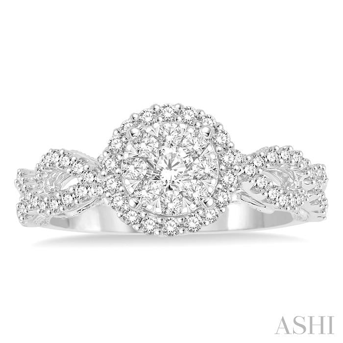 3/4 Ctw Round Cut Diamond Lovebright Ring in 14K White Gold