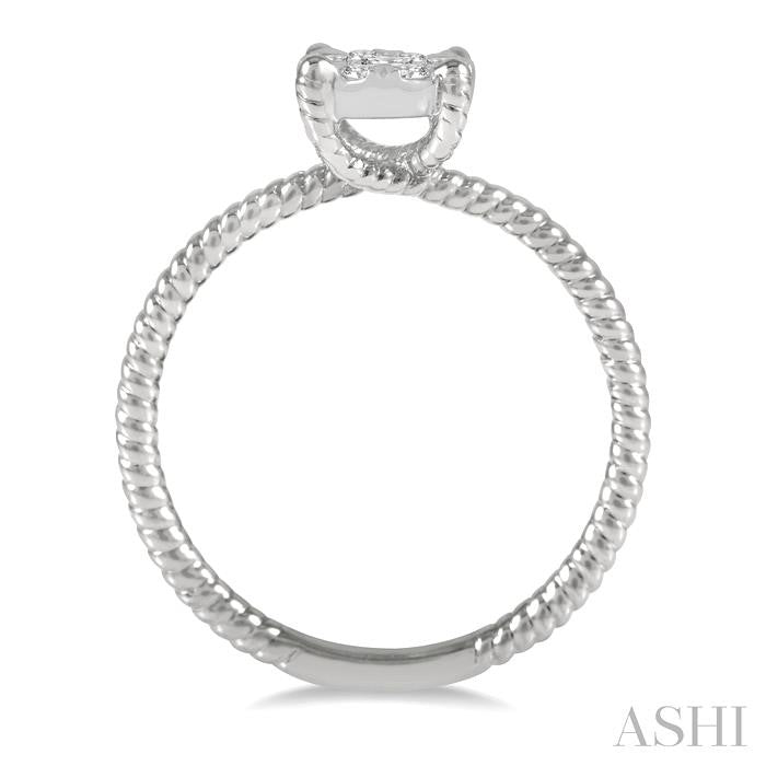 1/3 Ctw Rope Shank Lovebright Round Cut Diamond Cluster Ring in 14K White Gold