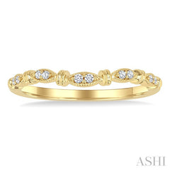 1/20 Ctw Marquise Link Round Cut Diamond Wedding Band in 14K Yellow Gold