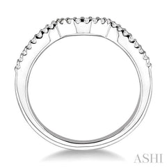 1/8 Ctw Round Cut Diamond Wedding Band in 14K White Gold