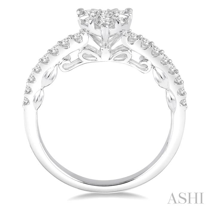 5/8 Ctw Round Cut Diamond Heart Shaped Lovebright Ring in 14K White Gold