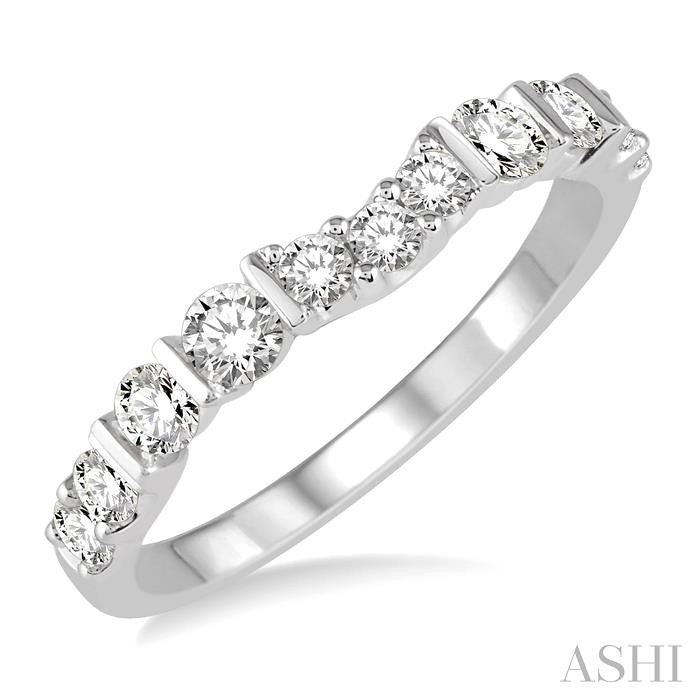 5/8 Ctw Round Cut Diamond Wedding Band in 14K White Gold
