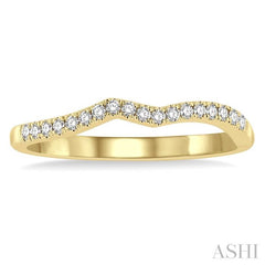 1/6 Ctw Arched Chevron Round Cut Diamond Wedding Band in 14K Yellow Gold