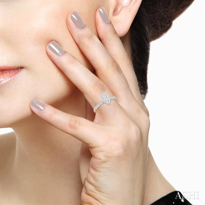 1/2 Ctw Marquise Shape Diamond Lovebright Ring in 14K White Gold