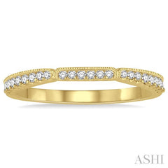 1/5 Ctw Round Cut Diamond Wedding Band in 14K Yellow Gold