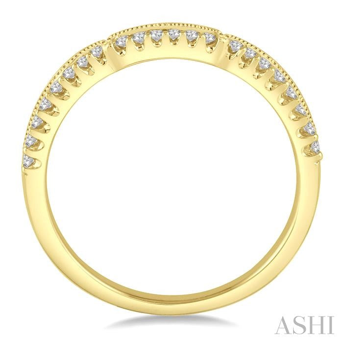 1/5 Ctw Round Cut Diamond Wedding Band in 14K Yellow Gold