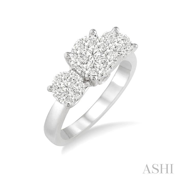 1/2 Ctw Triple Circular Head Lovebright Round Cut Diamond Ring in 14K White Gold