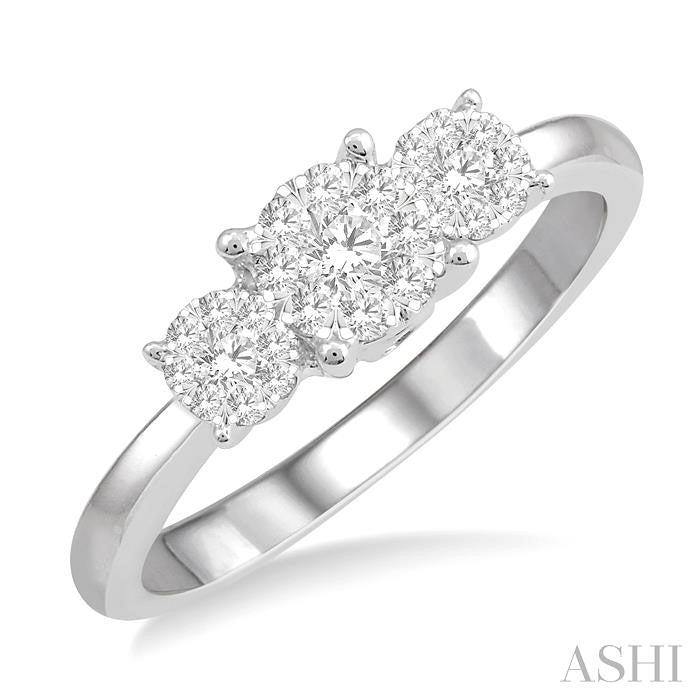 1/3 Ctw Triple Circular Head Lovebright Round Cut Diamond Ring in 14K White Gold