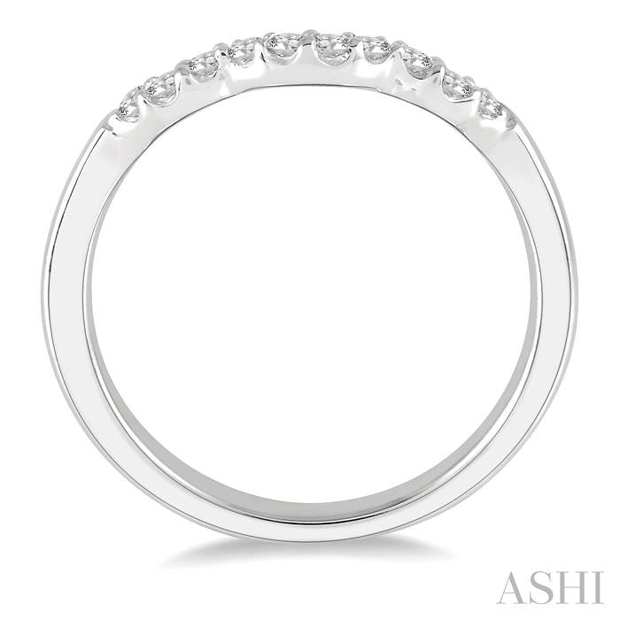1/5 Ctw Waves Center Round Cut Diamond Wedding Band in 14K White Gold