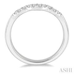 1/5 Ctw Waves Center Round Cut Diamond Wedding Band in 14K White Gold
