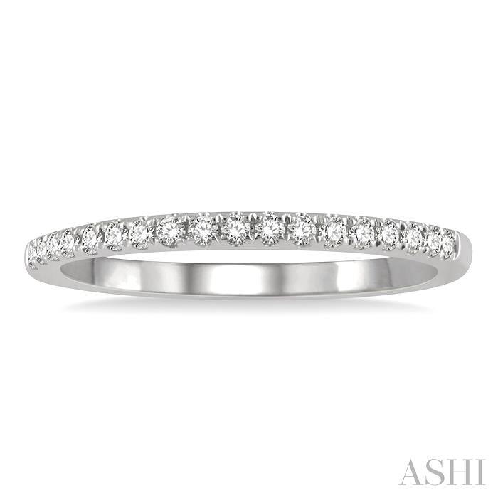 1/6 Ctw Round Cut Diamond Wedding Band in 14K White Gold