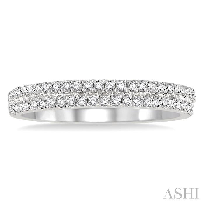 1/3 Ctw Round Cut Diamond Wedding Band in 14K White Gold
