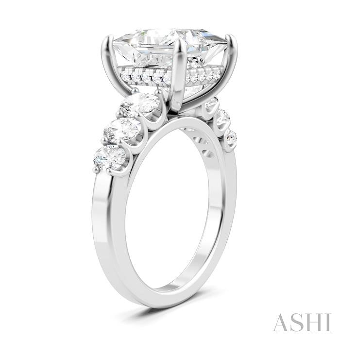 1 1/4 Ctw Princess Shape Oval and Round Cut Diamond Semi-Mount Engagement Ring in 14K White Gold