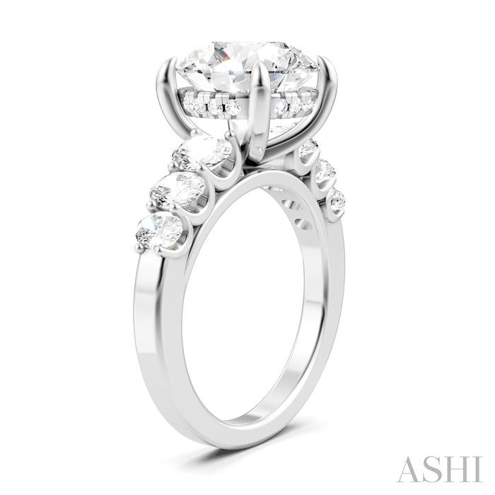 1 1/4 Ctw Round Shape Oval and Round Cut Diamond Semi-Mount Engagement Ring in 14K White Gold
