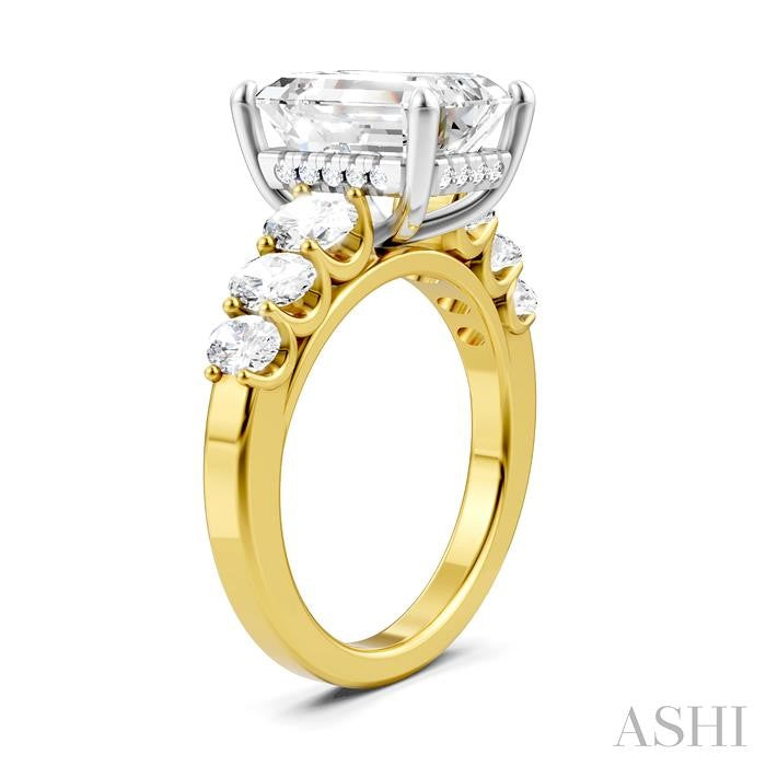 1 1/4 Ctw Emerald Shape Oval and Round Cut Diamond Semi-Mount Engagement Ring in 14K Yellow and White Gold