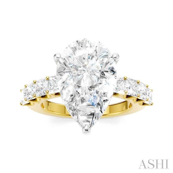 1 1/3 Ctw Pear Shape Princess and Round Cut Diamond Semi-Mount Engagement Ring in 14K Yellow and White Gold