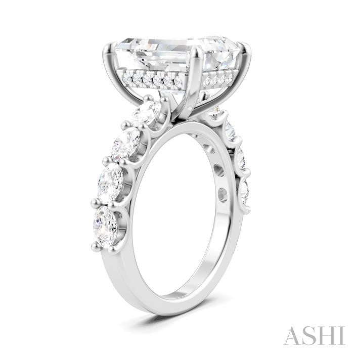 1 1/3 Ctw Emerald Shape Oval and Round Cut Diamond Semi-Mount Engagement Ring in 14K White Gold
