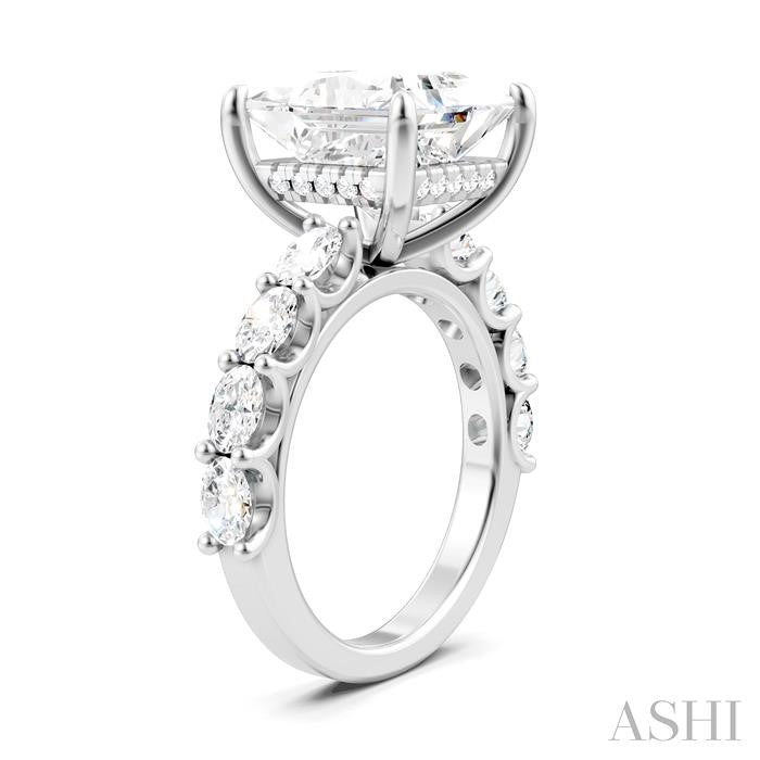 1 1/3 Ctw Princess Shape Oval and Round Cut Diamond Semi-Mount Engagement Ring in 14K White Gold
