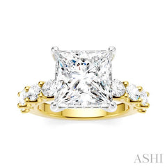 1 1/3 Ctw Princess Shape Oval and Round Cut Diamond Semi-Mount Engagement Ring in 14K Yellow and White Gold