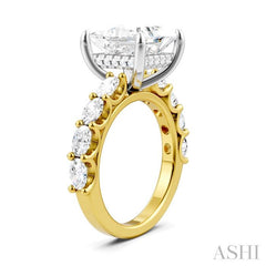 1 1/3 Ctw Princess Shape Oval and Round Cut Diamond Semi-Mount Engagement Ring in 14K Yellow and White Gold