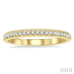 1/6 Ctw Classic Round Cut Diamond Wedding Band in 14K Yellow Gold