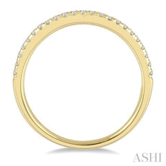 1/6 Ctw Classic Round Cut Diamond Wedding Band in 14K Yellow Gold