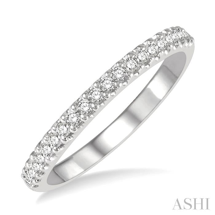 1/5 Ctw Round Cut Diamond Wedding Band in 14K White Gold