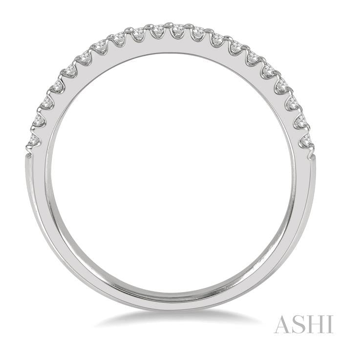 1/5 Ctw Round Cut Diamond Wedding Band in 14K White Gold