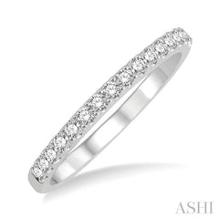 1/3 Ctw Round Cut Diamond Wedding Band in 14K White Gold