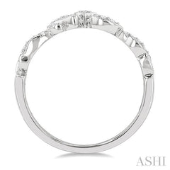 1/20 Ctw Leaf Lattice Round Cut Diamond Wedding Band in 14K White Gold