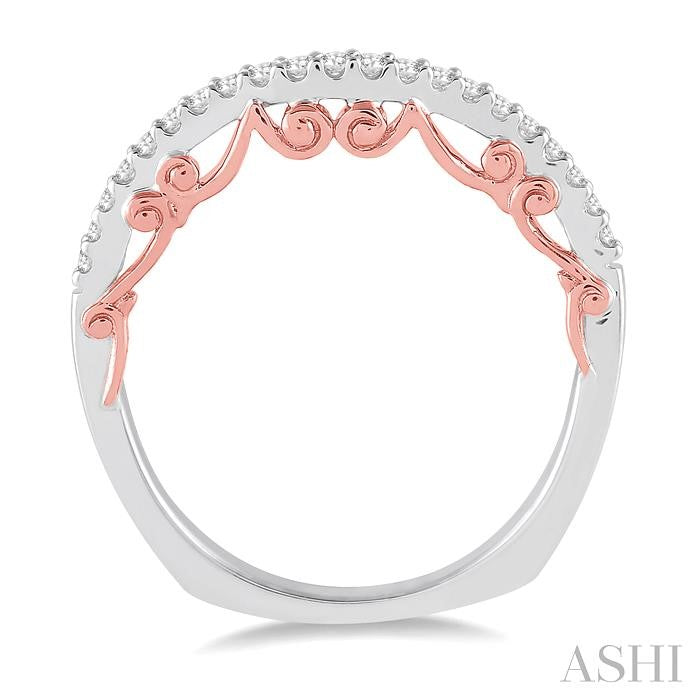 1/6 Ctw Round Cut Diamond Wedding Band in 14K White and Rose Gold