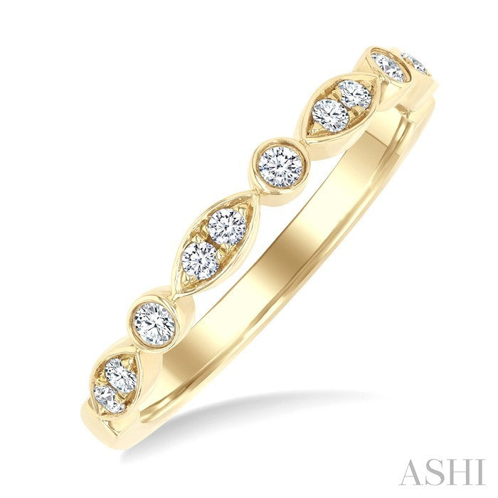 1/5 Ctw Marquise and Circular Shaped Motif Round Cut Diamond Wedding Band in 14K Yellow Gold