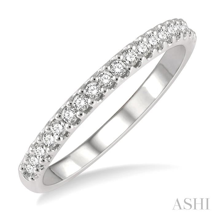 1/5 Ctw Round Cut Diamond Wedding Band in 14K White Gold