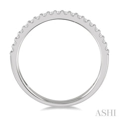 1/5 Ctw Round Cut Diamond Wedding Band in 14K White Gold