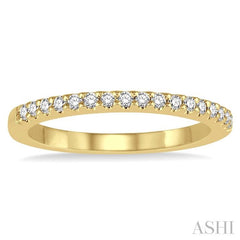 1/6 Ctw Round Cut Diamond Wedding Band in 14K Yellow Gold
