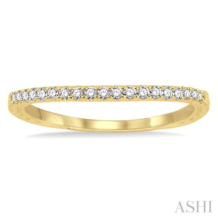 1/6 Ctw Round Cut Diamond Wedding Band in 14K Yellow Gold