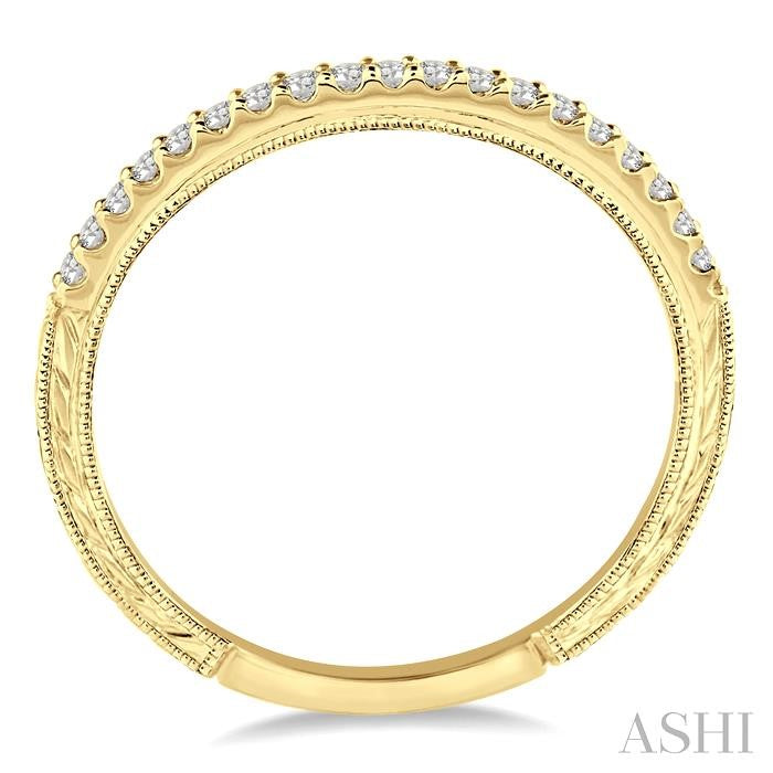 1/6 Ctw Round Cut Diamond Wedding Band in 14K Yellow Gold