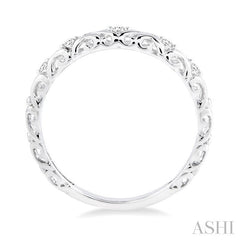 1/20 Ctw Round Cut Diamond Wedding Band in 14K White Gold