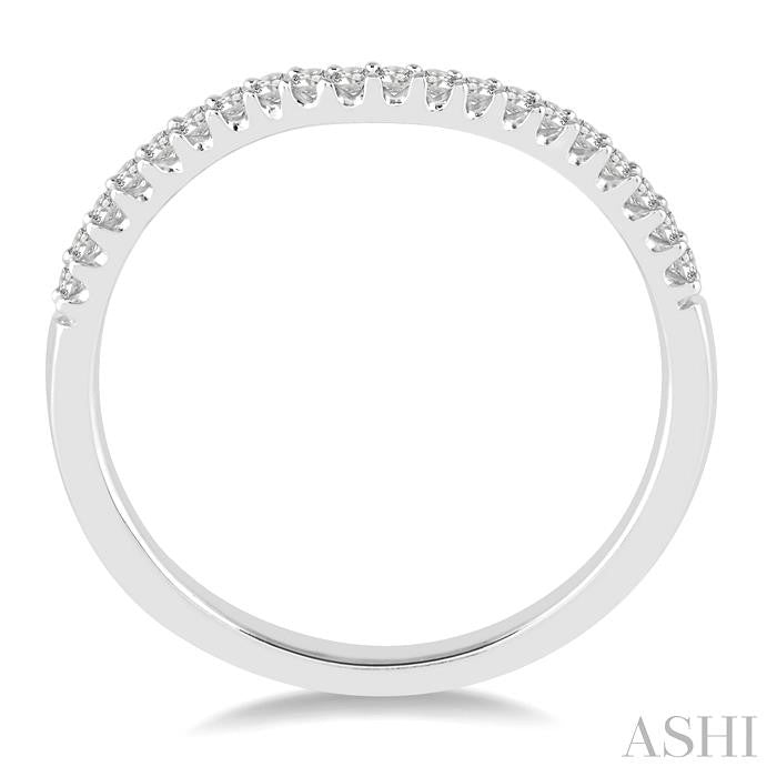 1/6 Ctw Round Cut Diamond Wedding Band in 14K White Gold