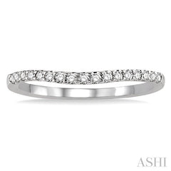 1/6 Ctw Round Cut Diamond Wedding Band in 14K White Gold