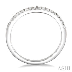 1/6 Ctw Round Cut Diamond Wedding Band in 14K White Gold