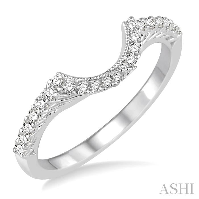 1/4 Ctw Round Cut Diamond Wedding Band in 14K White Gold