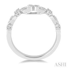 1/6 Ctw Round Cut Diamond Wedding Band in 14K White Gold